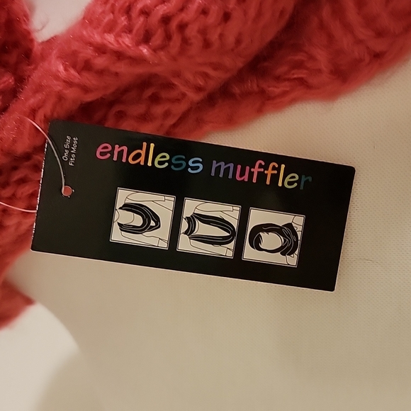 NWT Pink Knit Infinty Scarf - Picture 5 of 8